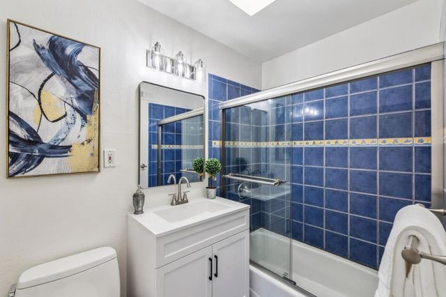 553 Skyline Drive, Daly City, CA 94015