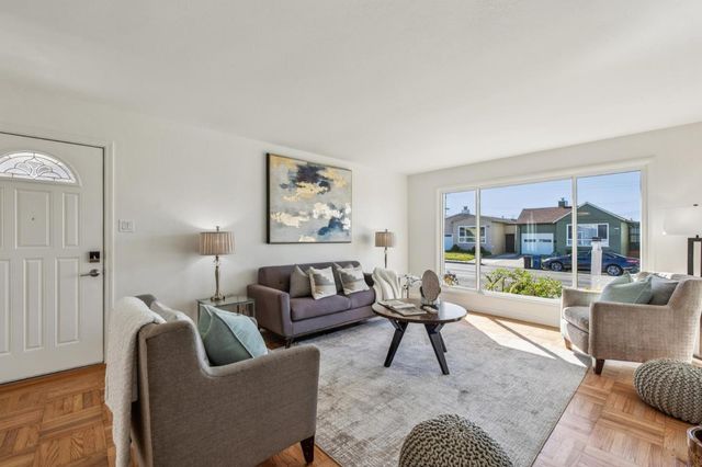 553 Skyline Drive, Daly City, CA 94015