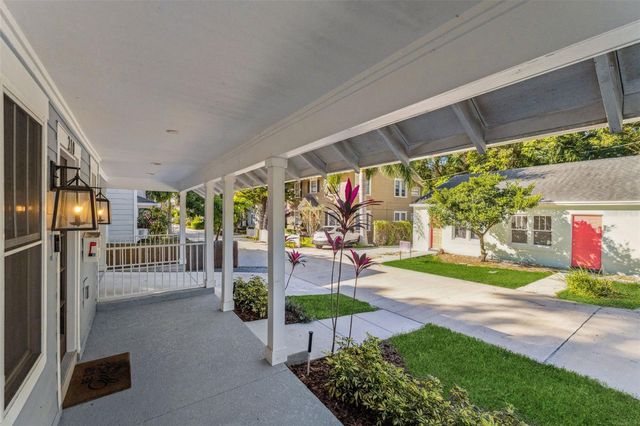 210 HIBISCUS COURT, Orlando, FL 32801