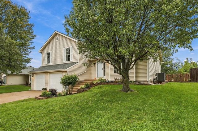 10416 NW 87th Street, Kansas City, MO 64153