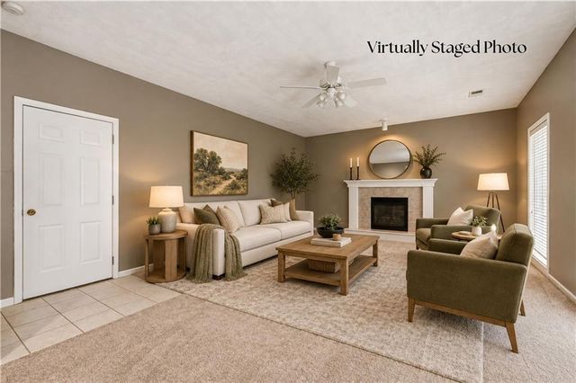10416 NW 87th Street, Kansas City, MO 64153