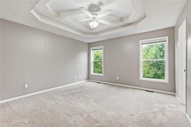 10416 NW 87th Street, Kansas City, MO 64153