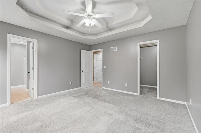 10416 NW 87th Street, Kansas City, MO 64153