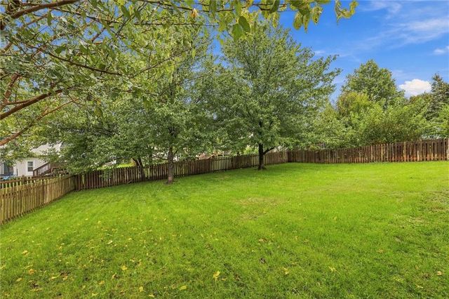 10416 NW 87th Street, Kansas City, MO 64153
