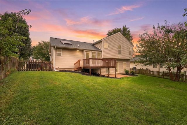 10416 NW 87th Street, Kansas City, MO 64153