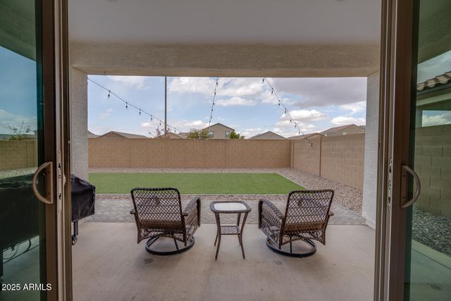 40520 W HALEY Drive, Maricopa, AZ 85138