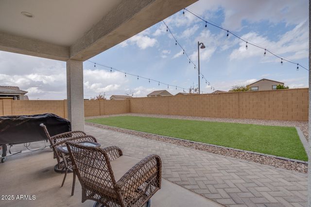 40520 W HALEY Drive, Maricopa, AZ 85138