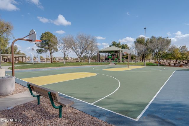 40520 W HALEY Drive, Maricopa, AZ 85138