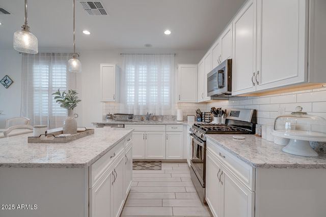 40520 W HALEY Drive, Maricopa, AZ 85138