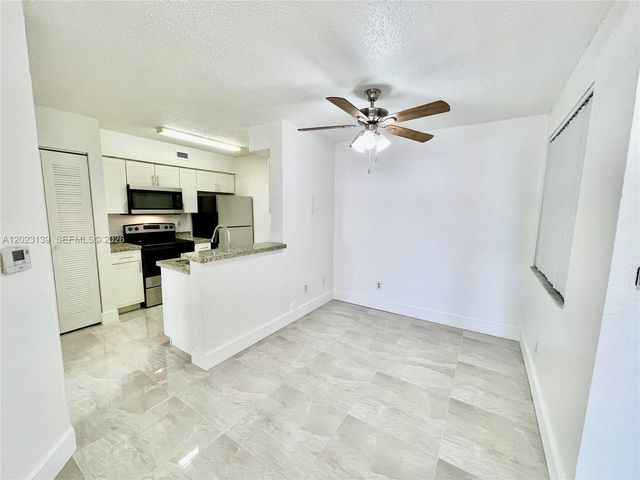 2880 N Oakland Forest Dr 103, Oakland Park, FL 33309