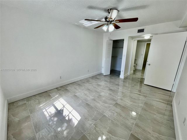 2880 N Oakland Forest Dr 103, Oakland Park, FL 33309