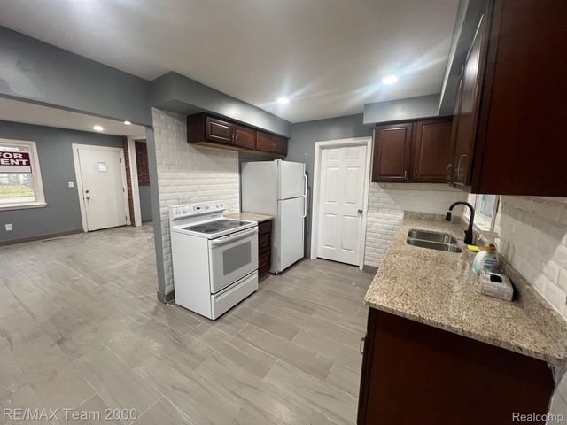 6365 HELEN Street, Garden City, MI 48135