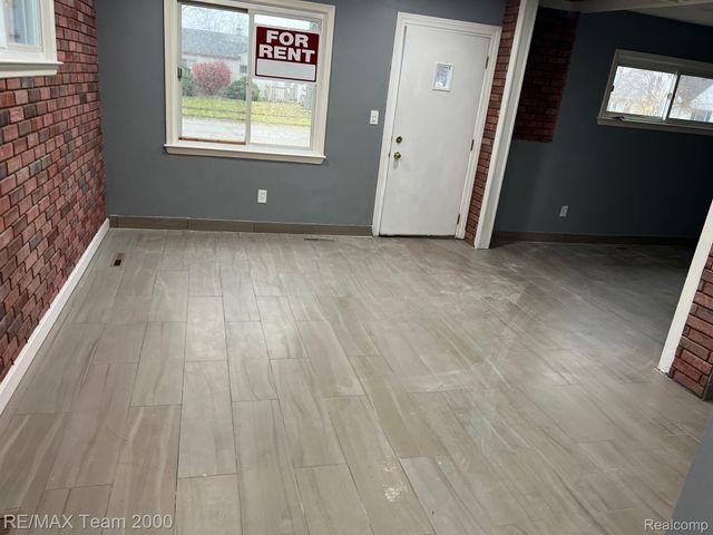 6365 HELEN Street, Garden City, MI 48135