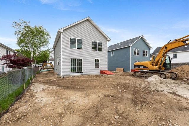 7 Kinsman Street, Cumberland, RI 02864