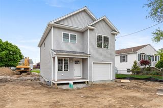 7 Kinsman Street, Cumberland, RI 02864