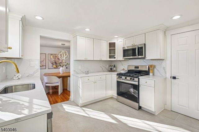 33 Springbrook Rd, Springfield Twp., NJ 07081