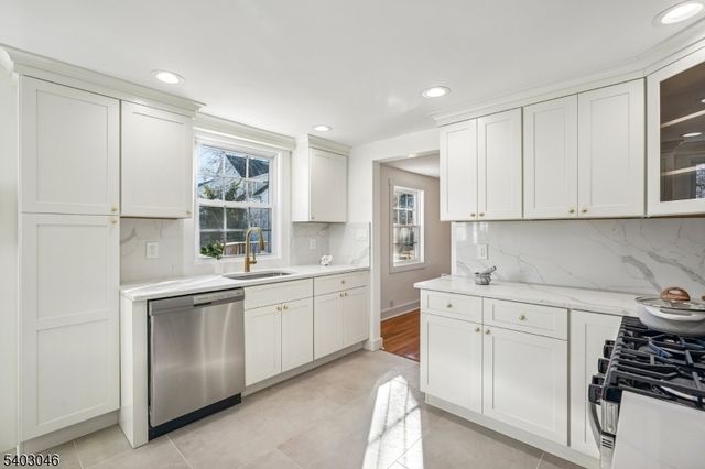 33 Springbrook Rd, Springfield Twp., NJ 07081