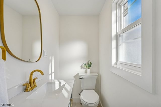 33 Springbrook Rd, Springfield Twp., NJ 07081