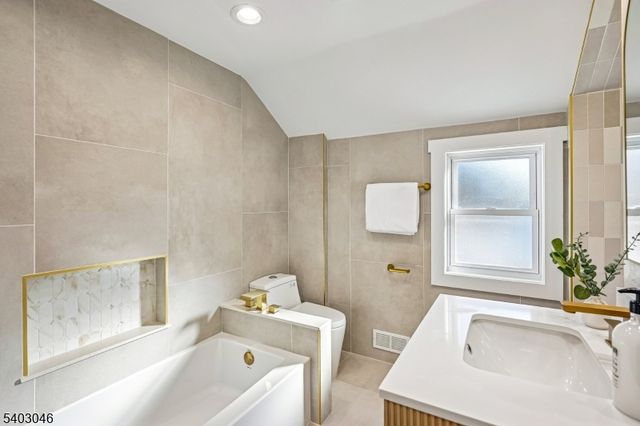 33 Springbrook Rd, Springfield Twp., NJ 07081