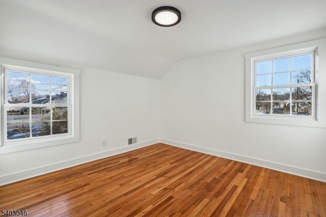 33 Springbrook Rd, Springfield Twp., NJ 07081