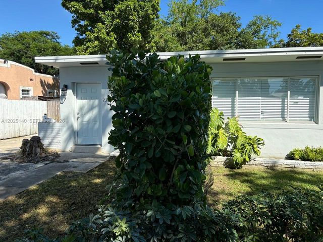 2359 NW 32nd Street, Miami, FL 33142
