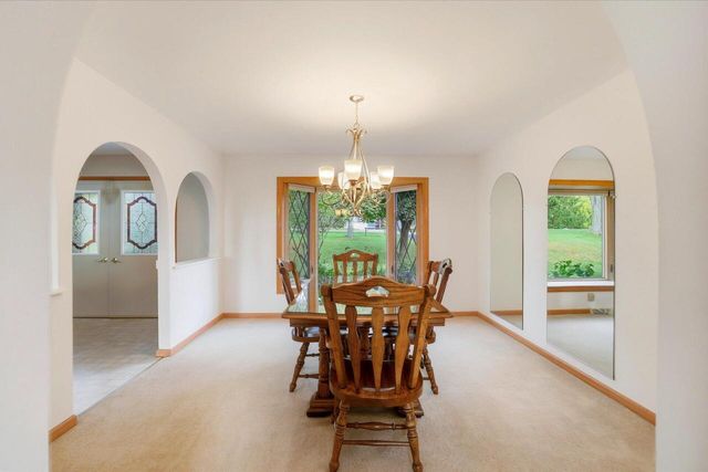 S83W23145 Artesian AVENUE, Big Bend, WI 53103