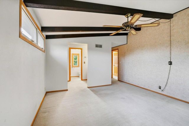 S83W23145 Artesian AVENUE, Big Bend, WI 53103