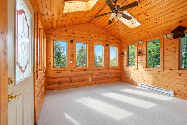 S83W23145 Artesian AVENUE, Big Bend, WI 53103