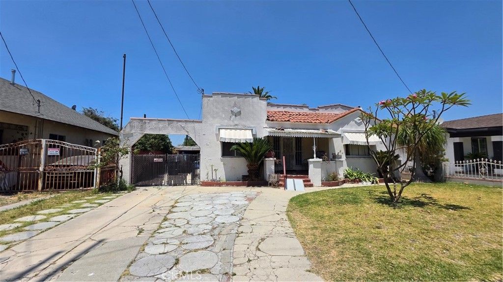 6505 Albany, Huntington Park, CA 90255