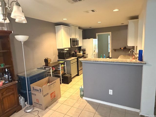 11323 CAMP CREEK TRL, San Antonio, TX 78245