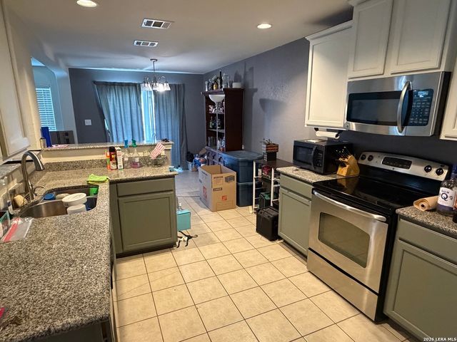 11323 CAMP CREEK TRL, San Antonio, TX 78245