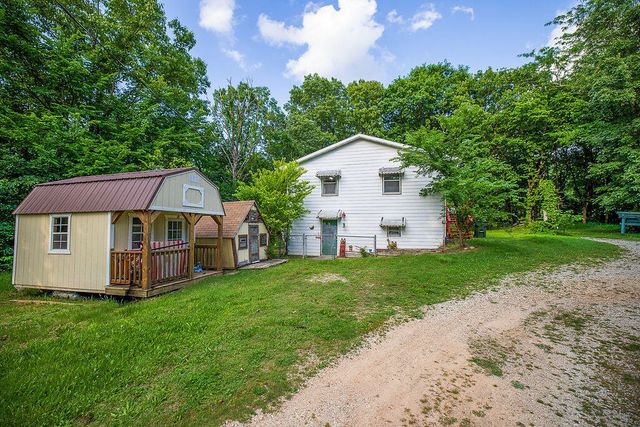 230 E Silver Creek Road, Forsyth, MO 65653