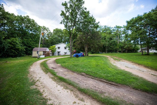 230 E Silver Creek Road, Forsyth, MO 65653