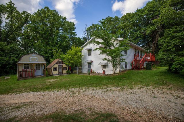 230 E Silver Creek Road, Forsyth, MO 65653