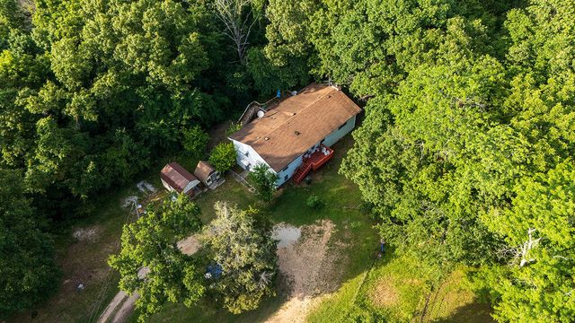 230 E Silver Creek Road, Forsyth, MO 65653
