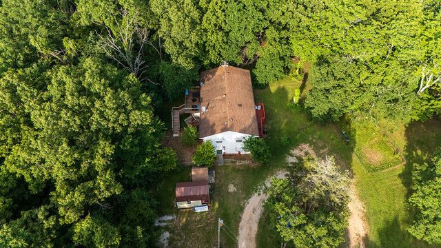 230 E Silver Creek Road, Forsyth, MO 65653