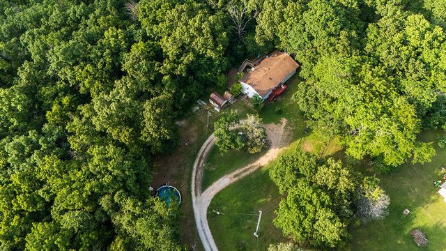 230 E Silver Creek Road, Forsyth, MO 65653
