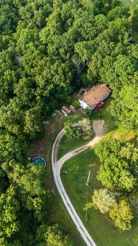 230 E Silver Creek Road, Forsyth, MO 65653