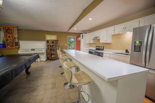 230 E Silver Creek Road, Forsyth, MO 65653