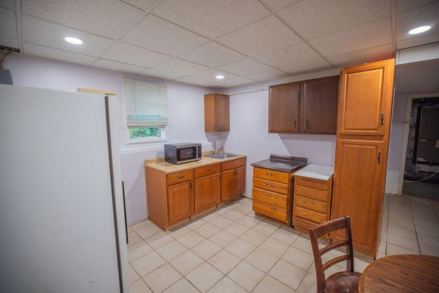 230 E Silver Creek Road, Forsyth, MO 65653