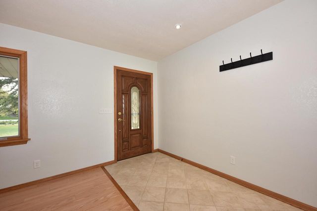 420 W Mequon ROAD, Mequon, WI 53092