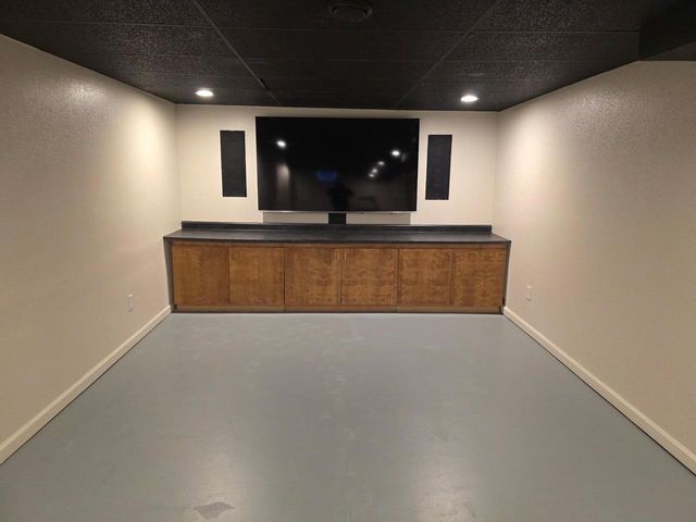 420 W Mequon ROAD, Mequon, WI 53092