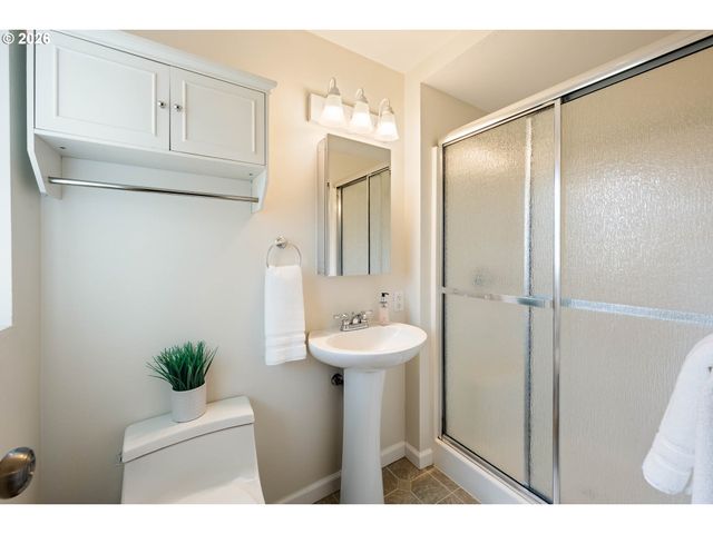 13320 Sw ARAGON St, Beaverton, OR 97005