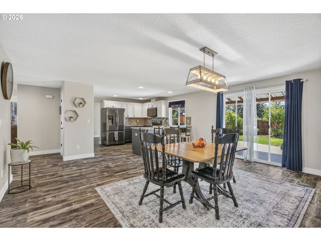 63 CHICKADEE Dr, Kelso, WA 98626
