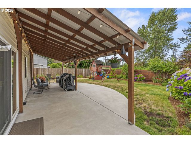 63 CHICKADEE Dr, Kelso, WA 98626
