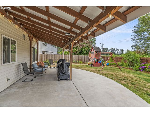 63 CHICKADEE Dr, Kelso, WA 98626