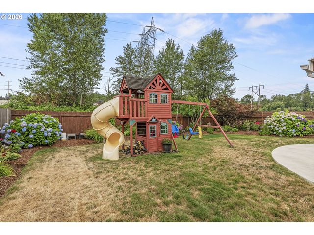 63 CHICKADEE Dr, Kelso, WA 98626