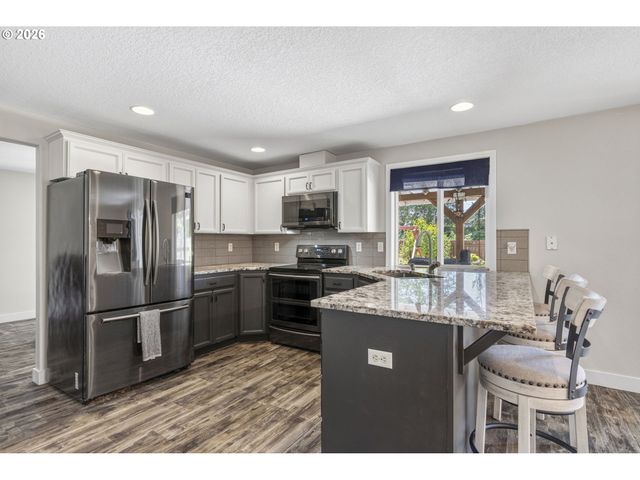 63 CHICKADEE Dr, Kelso, WA 98626