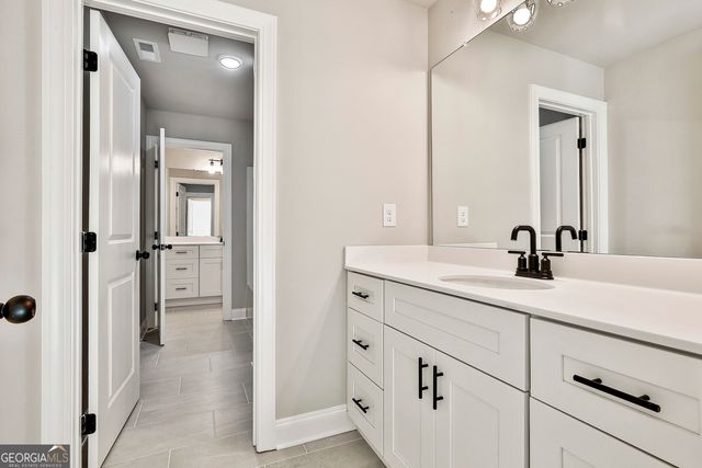174 Tattersall Way 5-100, Senoia, GA 30276