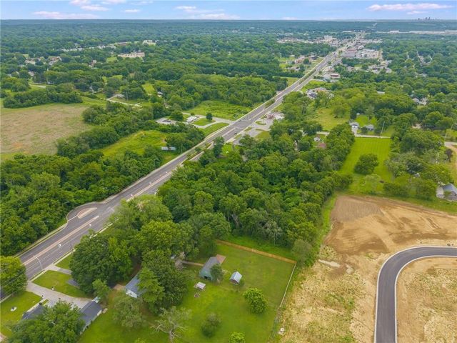8715 State Avenue, Kansas City, KS 66112